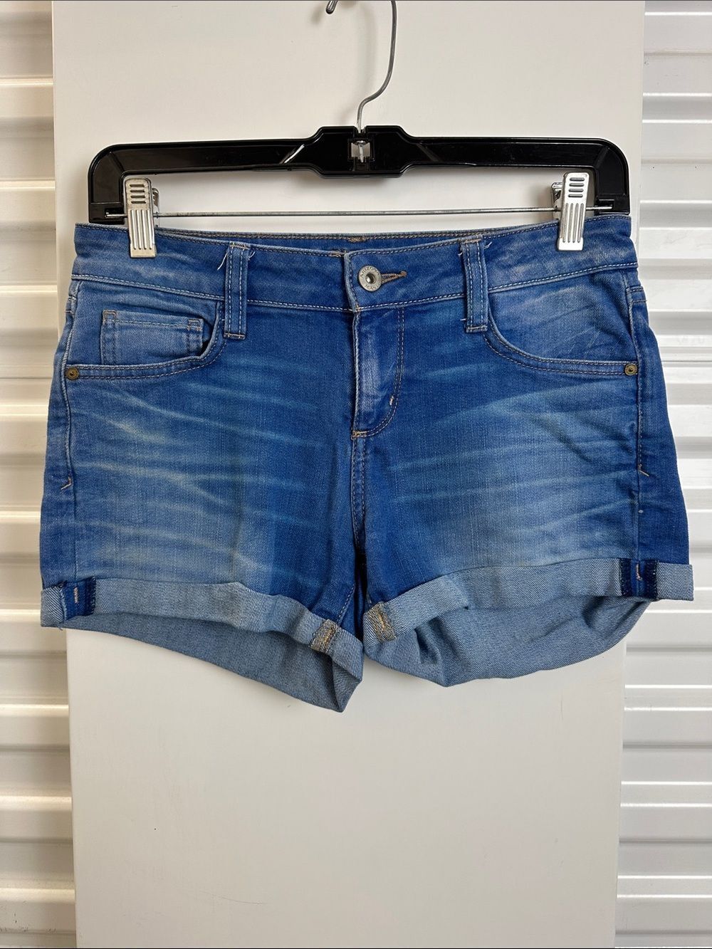 ARIZONA JEAN Blue Denim Cuffed Women’s Shorts